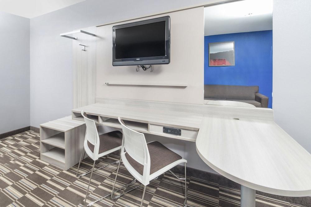 Microtel Inn & Suites By Wyndham Bethel/Danbury Extérieur photo