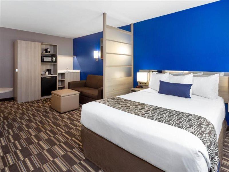 Microtel Inn & Suites By Wyndham Bethel/Danbury Extérieur photo