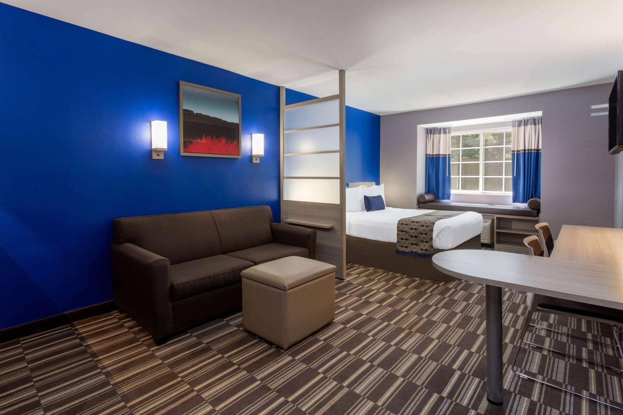 Microtel Inn & Suites By Wyndham Bethel/Danbury Extérieur photo