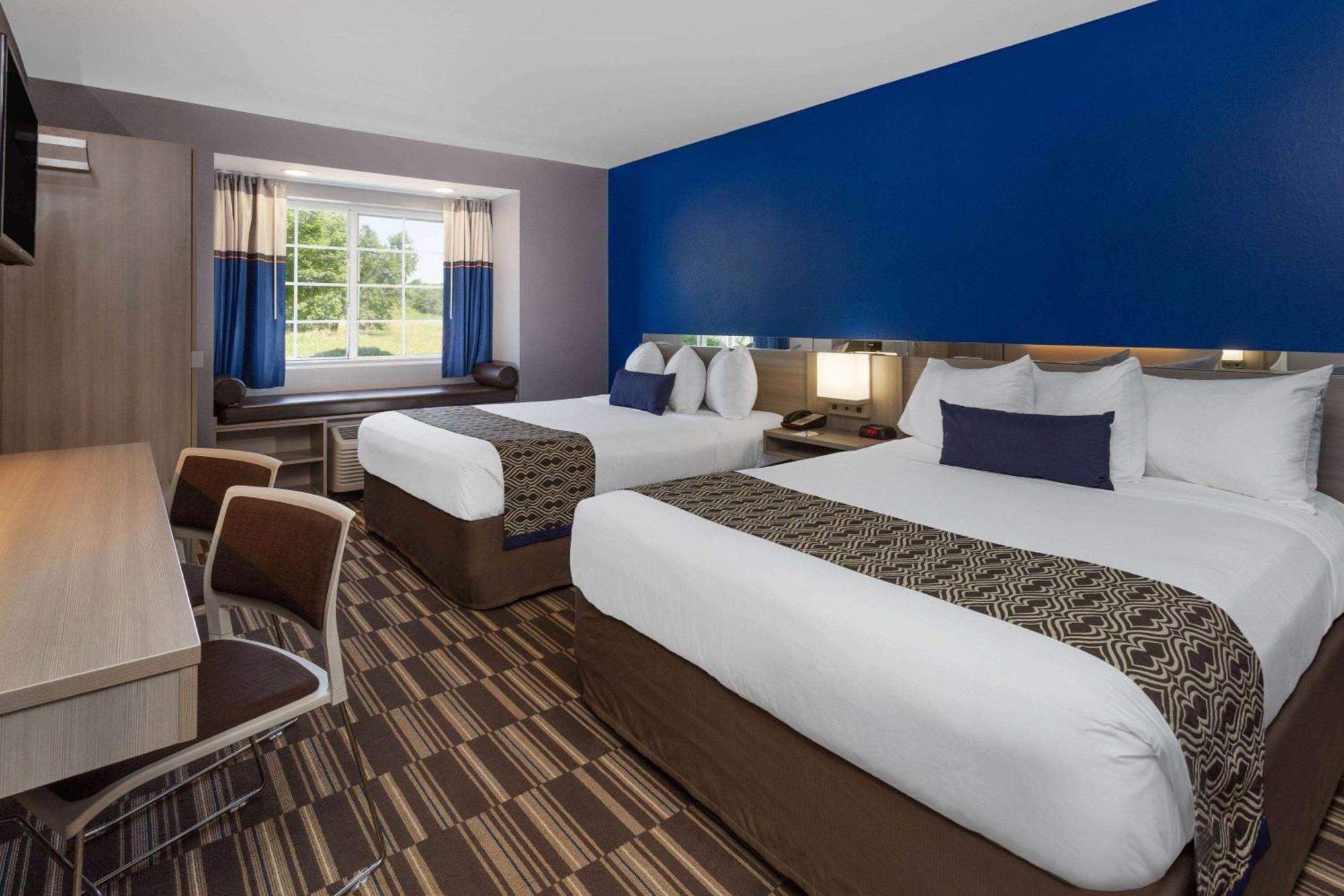 Microtel Inn & Suites By Wyndham Bethel/Danbury Extérieur photo