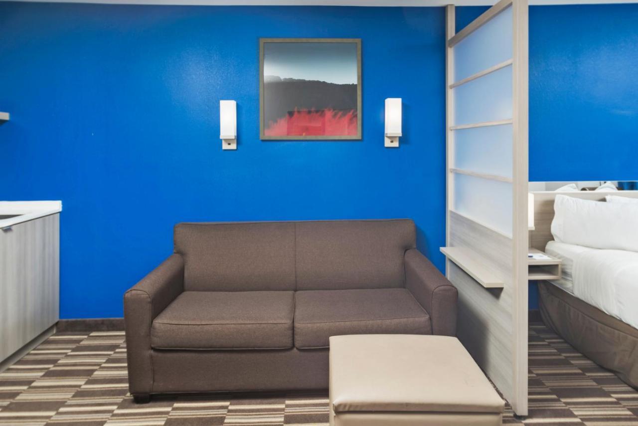 Microtel Inn & Suites By Wyndham Bethel/Danbury Extérieur photo
