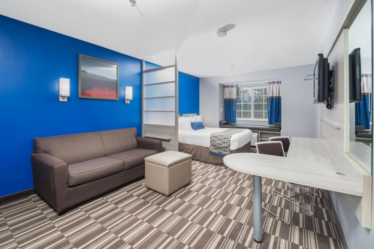 Microtel Inn & Suites By Wyndham Bethel/Danbury Extérieur photo