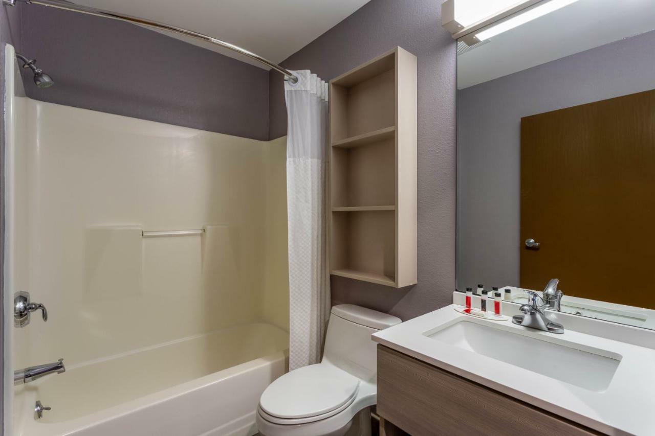 Microtel Inn & Suites By Wyndham Bethel/Danbury Extérieur photo